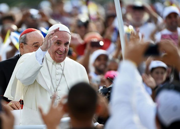 Francisco ante una multitud en La Habana