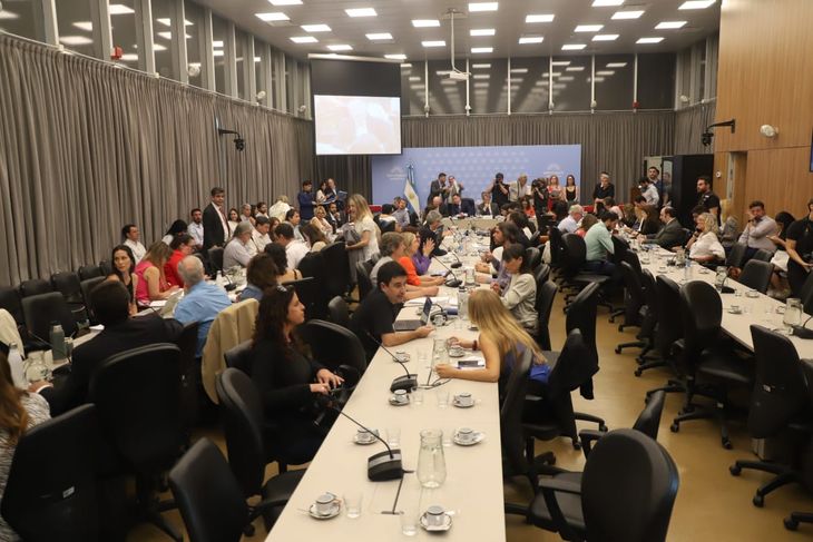 Plenario de comisiones de la Cámara de Diputados que debate la ley "Bases". Plenario de comisiones de la Cámara de Diputados que debate la ley "Bases". 