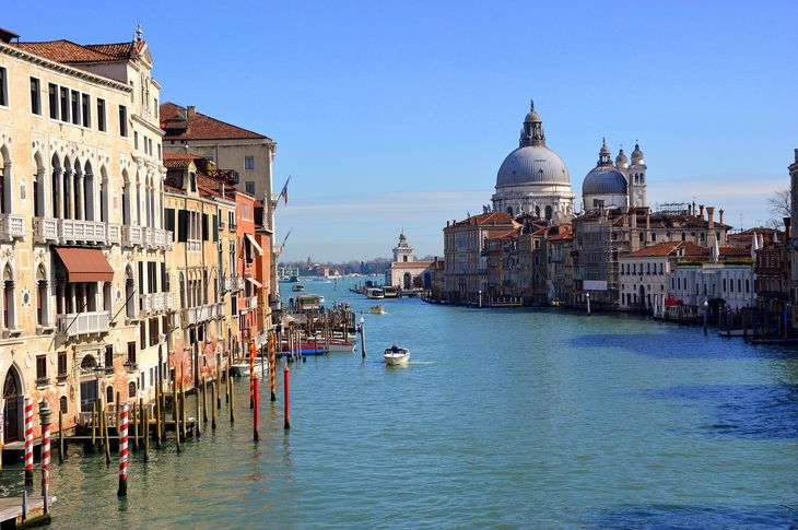 Italy has more than ten World Heritage Sites. Italy has more than ten World Heritage Sites.