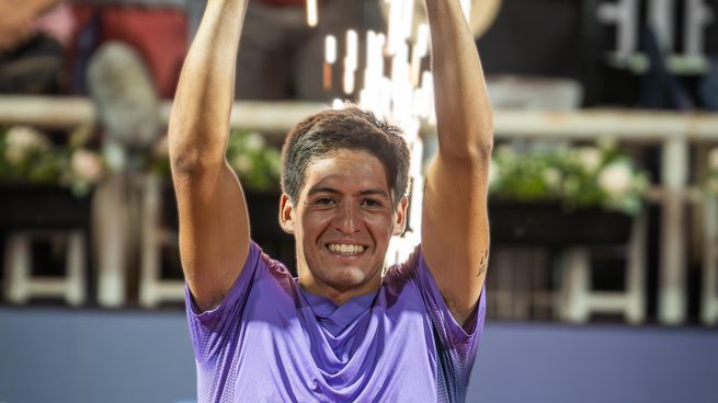 Sebastián Báez conquistó el ATP 250 de Santiago de Chile y desde mañana será el argentino mejor ubicado en el ranking ATP, en el puesto 19.