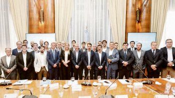 cumbre. El 14 de enero el Gobierno les confirm&oacute; a los ministros de Transporte la decisi&oacute;n de mantener un auxilio extraordinario de cerca de $5.000 millones.
