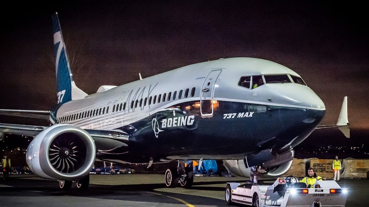 Boeing warns that a model of its airplanes has a loose bolt and asks to inspect the aircraft Boeing warns that a model of its airplanes has a loose bolt and asks to inspect the aircraft
