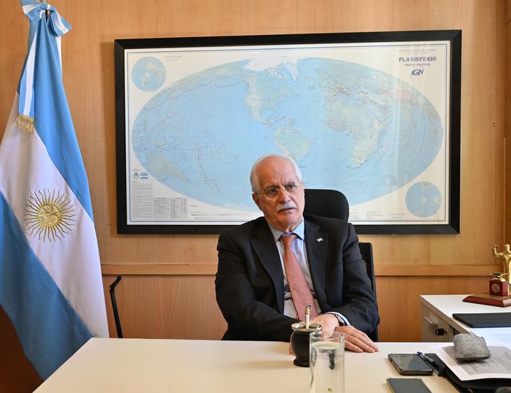 Jorge Taiana trabajaba en el ministerio de Educación cuando fue detenido por la Triple A. Jorge Taiana trabajaba en el ministerio de Educación cuando fue detenido por la Triple A.