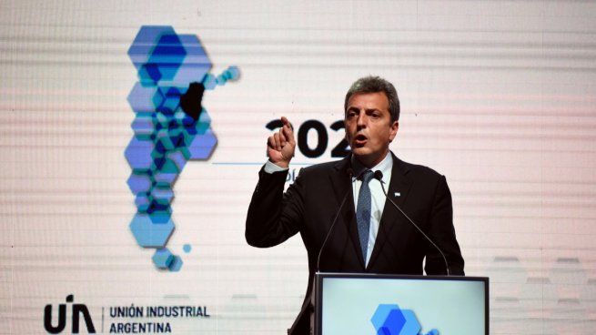 En el acto central por el Día de la Industria, Sergio Massa volvió a criticar el modelo de dolarización.&nbsp;