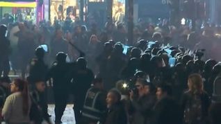 La Policía de la Ciudad replegó a los simpatizantes del Indio Solari. La Policía de la Ciudad replegó a los simpatizantes del Indio Solari.