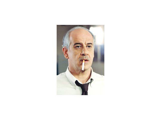 Toni Servillo como el inspector Sanzio: un actor extraordinario, pero aún poco conocido en la Argentina.