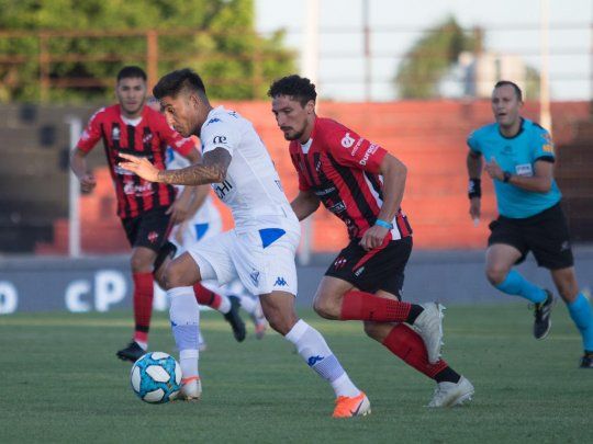 Vélez no pudo con Patronato y se quedó afuera de la lucha por el título.