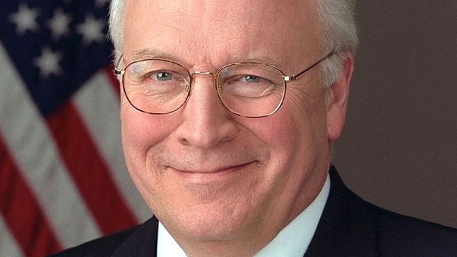 Cheney estuvo ligado a todas las guerras e invasiones durante las presidencias de Bush padre e hijo.