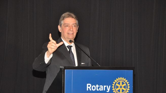 Horacio Rosatti disertó sobre filosofía política y económica de la Constitución Nacional en el Rotary Club 