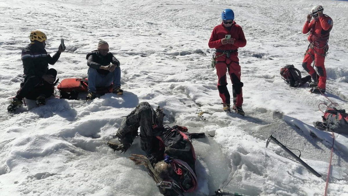 The body of a man who was buried by an avalanche 22 years ago was found