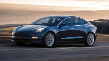 tesla volvio a bajar el precio de su model 3 (segunda vez en el ano)