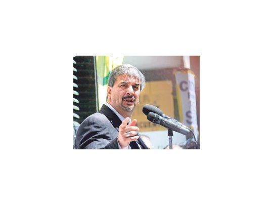 El vocero presidencial, Alfredo Scoccimarro, dio a conocer a mediodía de ayer el parte médico  sobre la operación presidencial.