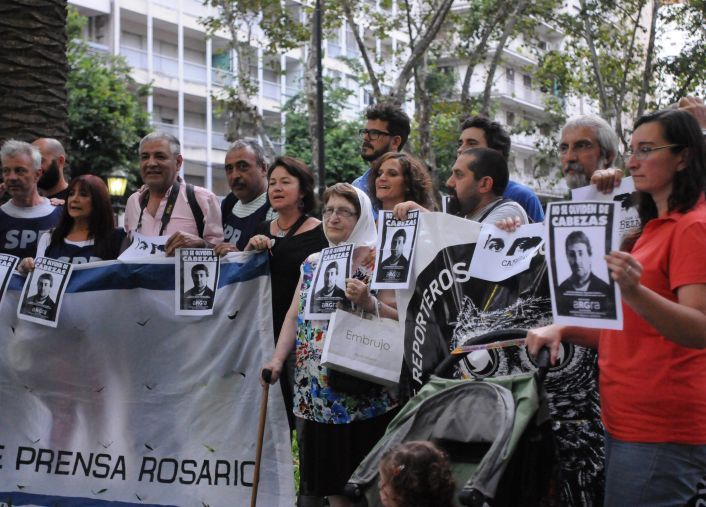 Organismo de DDHH se movilizaron en la ciudad de Rosario en memoria del reportero gráfico.