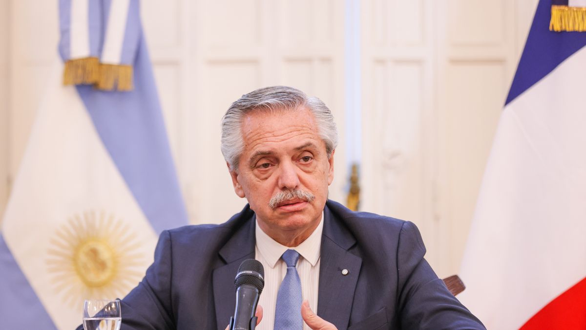 Alberto Fernández confirmó el bono de fin de año para trabajadores del sector público y privado