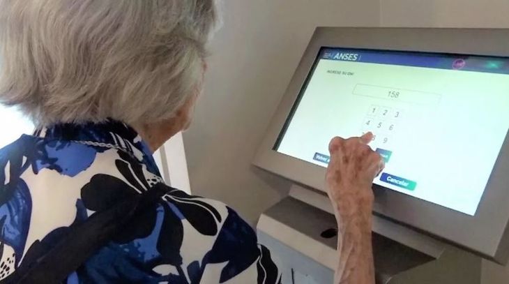 Jubilados y pensionados ANSES: cómo renovar el trámite de Fe de vida para cobrar el aguinaldo