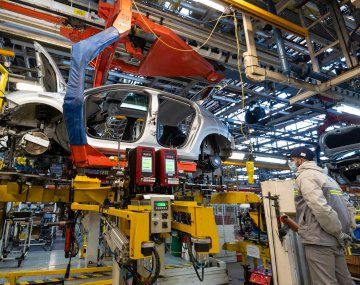 Mercedes-Benz avanza en una transformación estructural para la fabricación de sus vehículos Mercedes-Benz avanza en una transformación estructural para la fabricación de sus vehículos