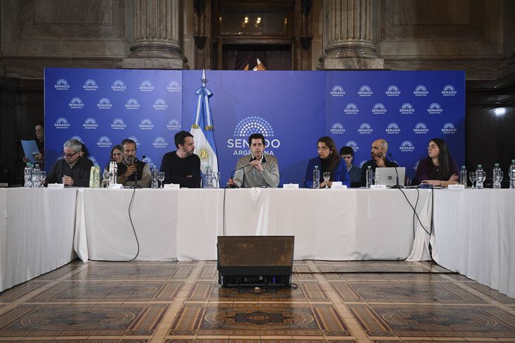 El evento ocurrió en la Comisión de Ciencia del Senado.