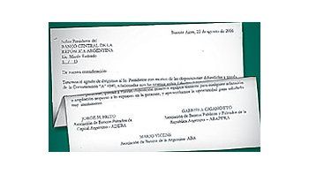 Facsímil de la carta que los banqueros le enviaron al titulardel Central, Martín Redrado, proponiéndole modificacionesal último aumento de los encajes.