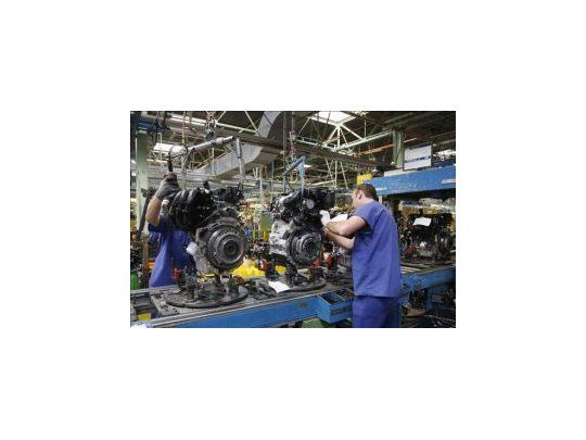Industria cayó 4,9% en noviembre