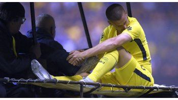 Darío Benedetto se rompió los ligamentos cruzados de su rodilla derecha.