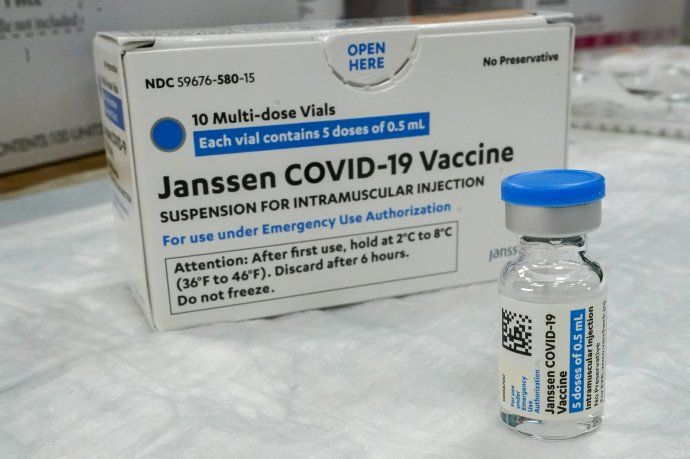 La vacuna de Johnson & Johnson es la única actualmente en el mercado que requiere una sola dosis.