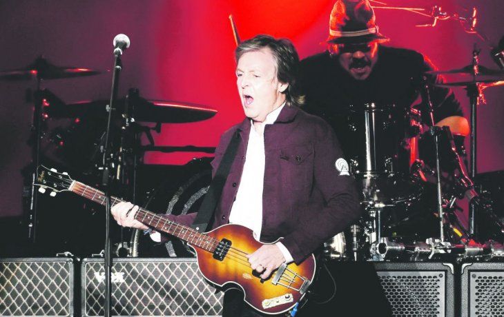 Recitales. Arriba, Paul McCartney, quien toca el 24 de marzo y abajo, Ed Sheeran, quien actúa el 23 de febrero, ambos en el Campo de Polo.&nbsp;