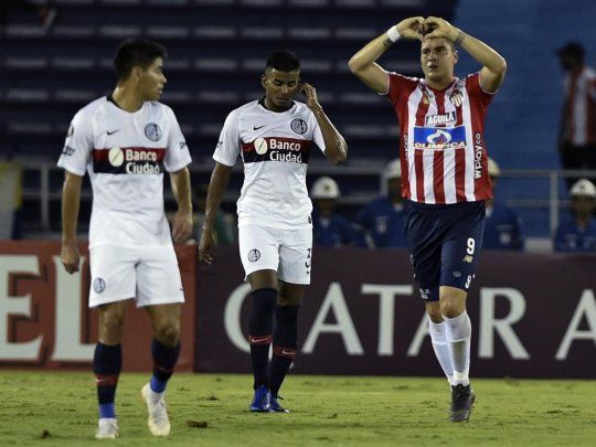 Junior ganó y sueña con arrebatarle el tercer puesto a Melgar en la última fecha y clasificar a la Copa Sudamericana.