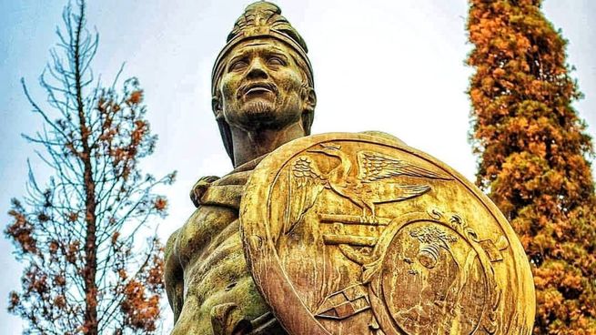 Muere en 1521, Xicohténcatl Axayacatzin, guerrero tlaxcalteca nacido en Tizatlán, opositor a la alianza con Hernán Cortés.