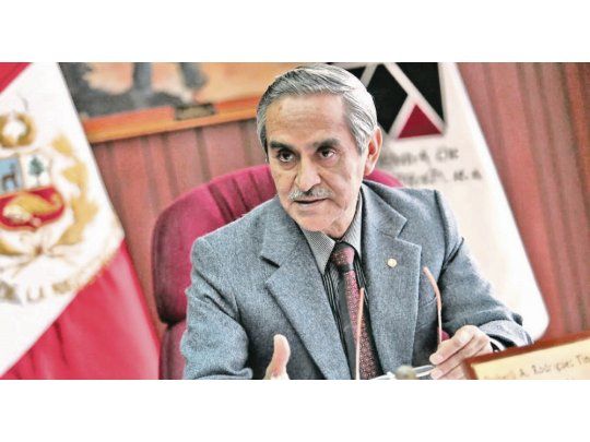 DOMINÓ. Desde que IDL-Reporteros y el programa de televisión Panorama revelaron las grabaciones, ya fueron varias las renuncias y arrestos. Ayer el presidente de la Corte Suprema, Duberlí Rodríguez dio un paso al costado.