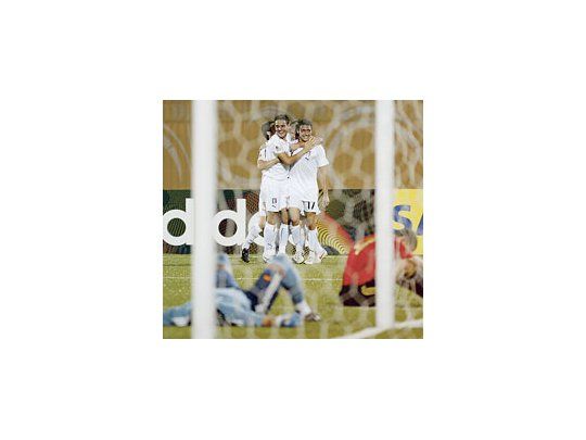 A un toque internacional