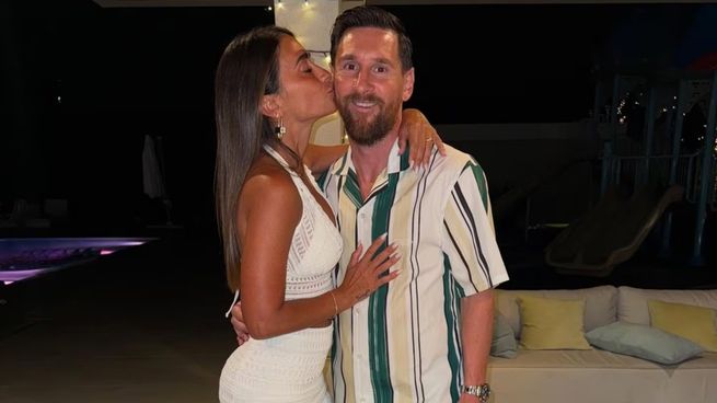 Lionel Messi y Antonella Rocuzzo pasaron año nuevo en su ciudad natal.