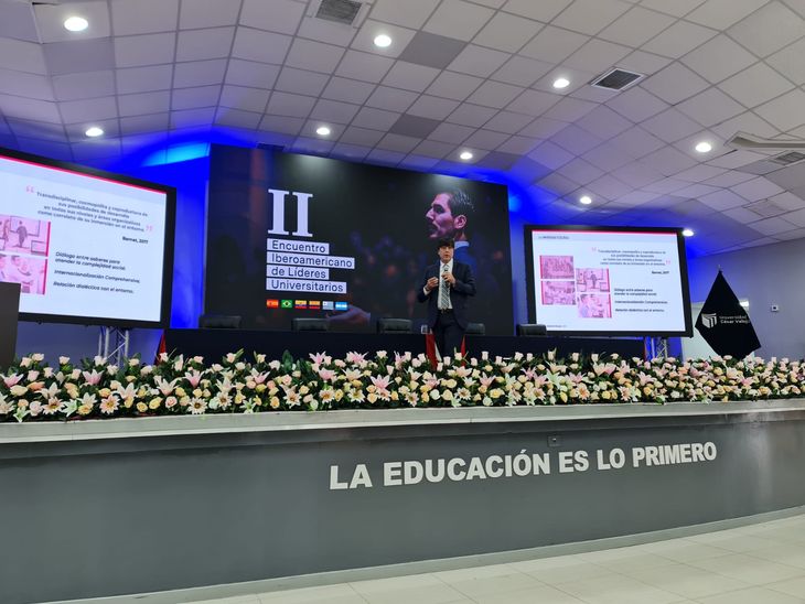 This is the second edition of this congress of university leaders. This is the second edition of this congress of university leaders.