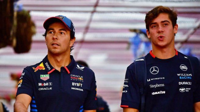 Checo Pérez podría ser compañero del argentino Franco Colapinto en 2026 en la escuderìa Alpine.