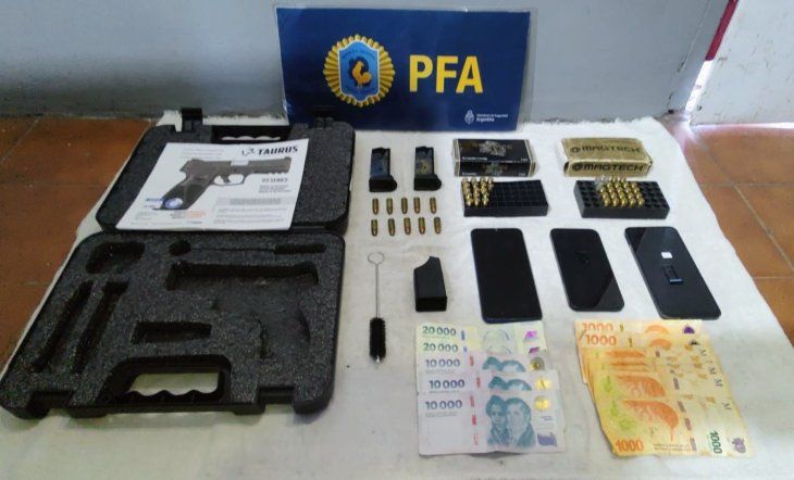 La Policía Federal logró incautar diferentes objetos.