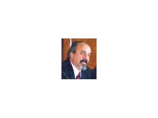 Carlos Tomada