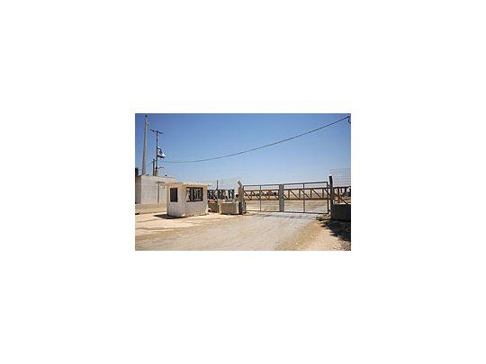 Puertas cerradas del paso Sufa en la franja de Gaza, frontera entre Palestina e Israel