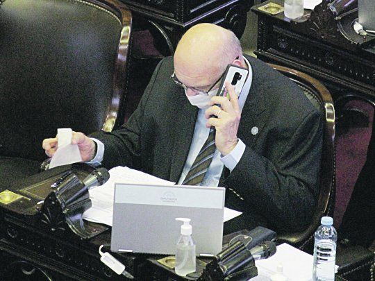 PEDIDOS. El radical Luis Pastori fue el encargado de manejar el ritmo opositor durante la votación -en particular- del Presupuesto 2021.