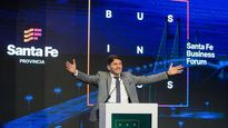 Maximiliano Pullaro, gobernador de Santa Fe, inaugurando la tercera edición del Santa Fe Business Forum, en Rosario.