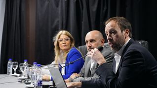 Los funcionarios bonaerenses expusieron ante la Legislatura. Los funcionarios bonaerenses expusieron ante la Legislatura.