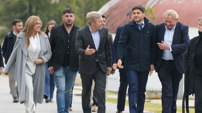 Rogelio Frigerio y Maximiliano Pullaro se mostraron juntos en Entre Ríos.