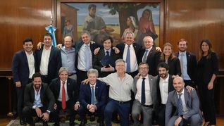 ámbito.com | Milei equipo económico.jpg