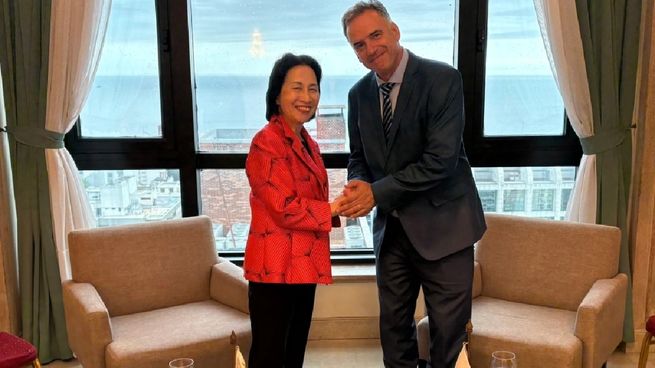 El presidente Yamandú Orsi confirma un viaje a Japón y busca impulsar las relaciones bilaterales.