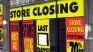 Con fuertes liquidaciones, está realizando el cierre de más de 450 locales.