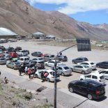 Autos y más autos colapsan el Paso Cristo Redentor Autos y más autos colapsan el Paso Cristo Redentor