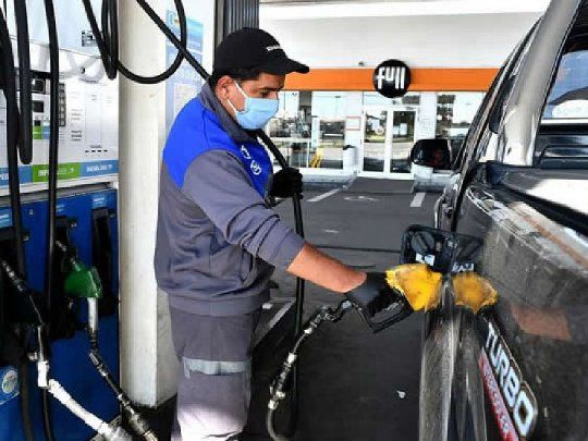 Estacioneros Estaciones de Servicio Combustibles Surtidores.jpg