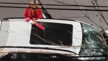 santa fe: una mujer le destrozo la camioneta con un matafuego a su pareja