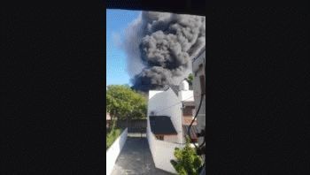 Las primeras imágenes del incendio en Munro que fueron difundidas en Twitter.
