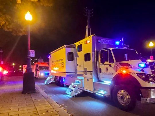 Según la policía de Quebec, el hombre mató a dos personas e hirió a otras cinco.