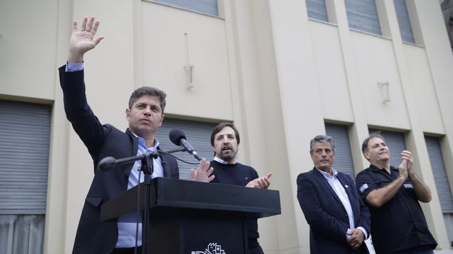 Kicillof avanza con medidas para los empleados estatales de la Provincia.