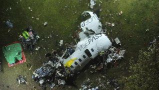 Tras el accidente, comenzaron las primeras investigaciones para descubrir que ocurrió con la aeronave.